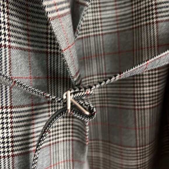 H&M Plaid Blazer w/ belt - Picture 4 of 4
